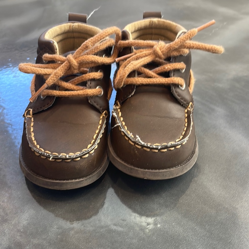 Baby Gap brown leather shoes size 5